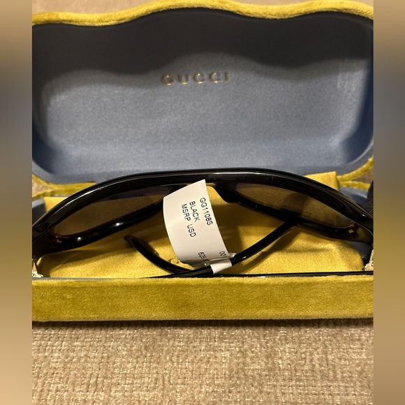 Men's Full-Rim Logo Gucci Sunglasses - Picture 7 of 16